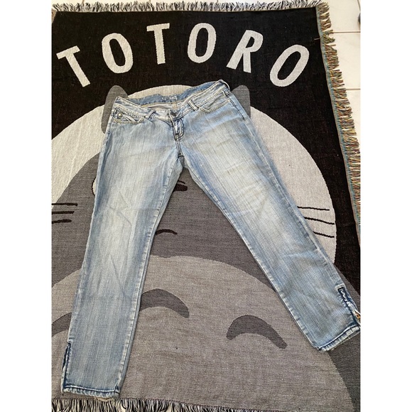 Express Denim - 💕 Express Light Wash jeans Zipper cuff